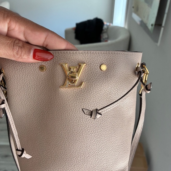 Louis Vuitton Lockme Nano - Picture 5 of 7